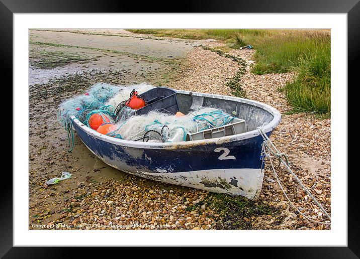 Old fishing boat Framed Mounted Print by Thanet Photos