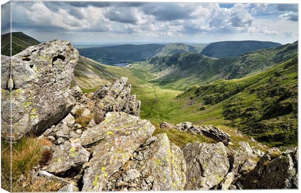 Kidsty Pike and the Riggingdale Valley Canvas Print by Gary Kenyon