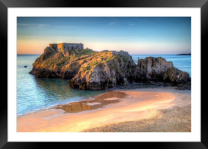 St Catherines Island Tenby Framed Mounted Print by Simon West
