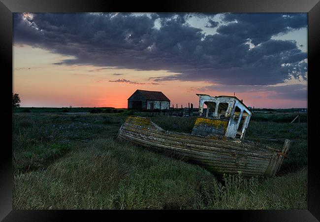 Sunset over the old wreck Framed Print by Gary Pearson