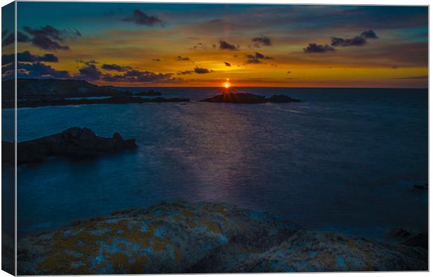 Majestic Sunrise over St Marys Island Canvas Print by David Martin
