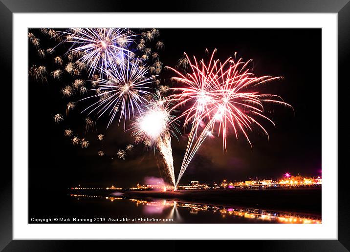 Great Yarmouth fireworks Framed Mounted Print by Mark Bunning
