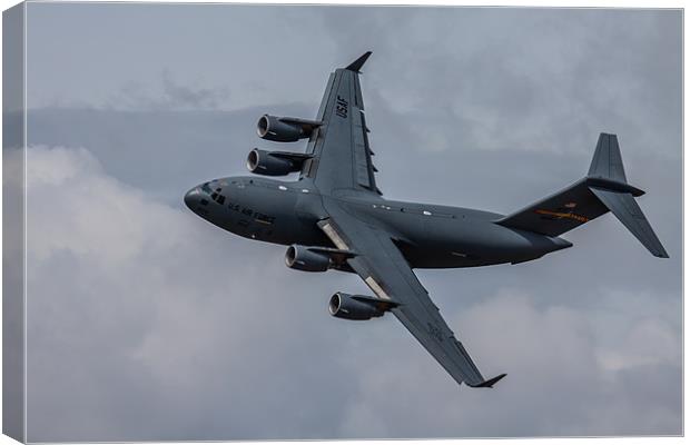C17 Globemaster Canvas Print by Oxon Images