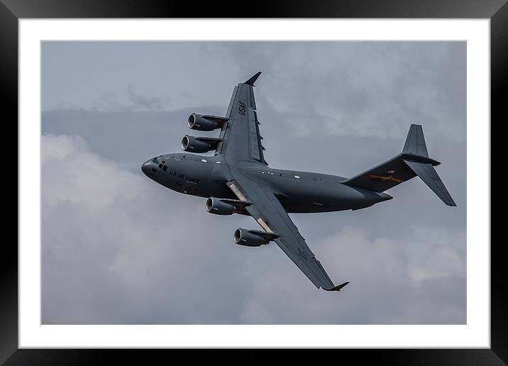 C17 Globemaster Framed Mounted Print by Oxon Images
