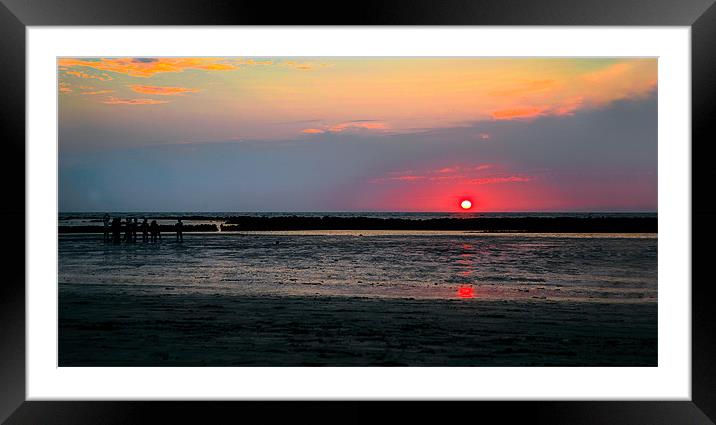 Sunset with friends Framed Mounted Print by Arfabita  