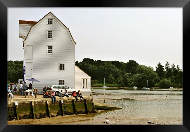 Woodbridge Tide Mill Framed Print by graham young