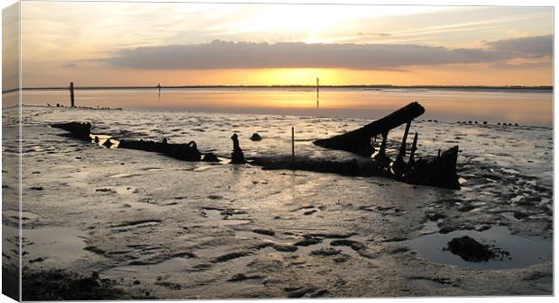 Wreck on Breydon Canvas Print by Howie Marsh