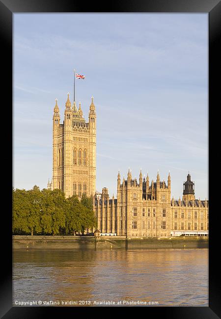 Victoria tower in Westminster Framed Print by stefano baldini