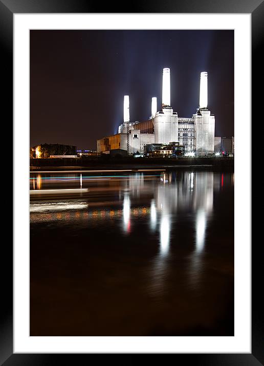Battersea Power Station Framed Mounted Print by Wayne Molyneux