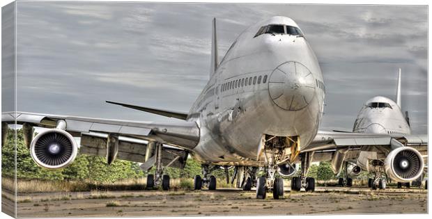 Manston Airport Time to board Canvas Print by Simon West