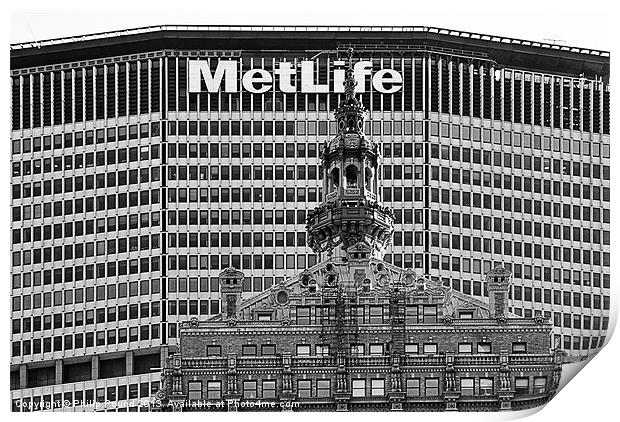 MetLife Building in New York Print by Philip Pound