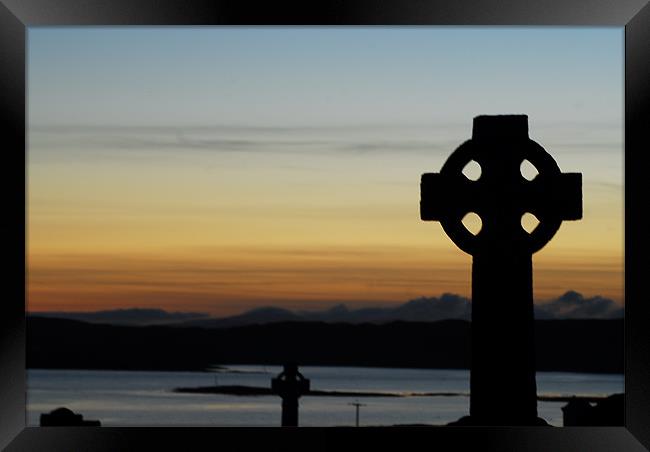 Celtic Cross Sunset Framed Print by Lisa Shotton