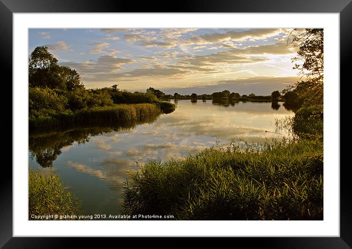 Marsworth Reservoir Framed Mounted Print by graham young