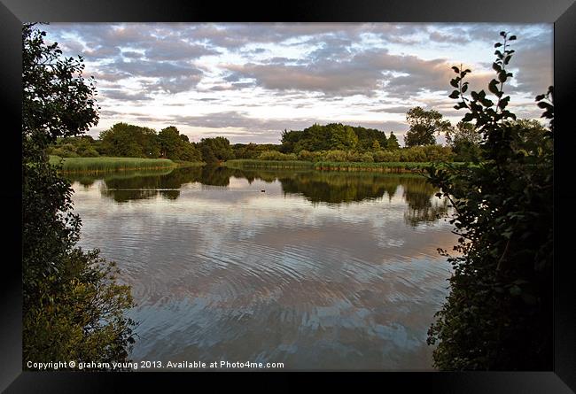 Evening Time at Marsworth reservoir Framed Print by graham young
