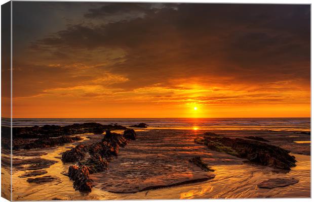 Setting sun at Croyde Bay Canvas Print by Dave Wilkinson North Devon Ph