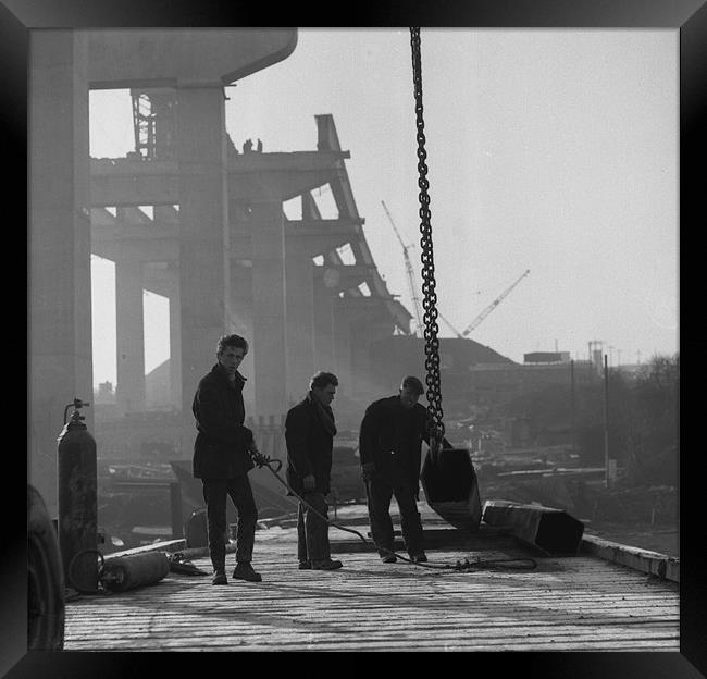 Men at work on the Medway Bridge Framed Print by David Pankhurst