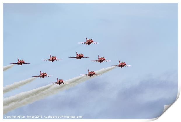 Red Arrows full formation Print by Ian Jones