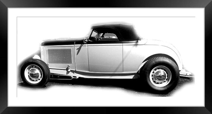 COUPE IN HIGH CONTRAST Framed Mounted Print by Robert Happersberg