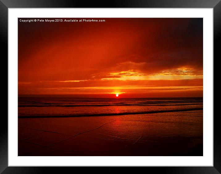 A Golden Sunset Framed Mounted Print by Pete Moyes
