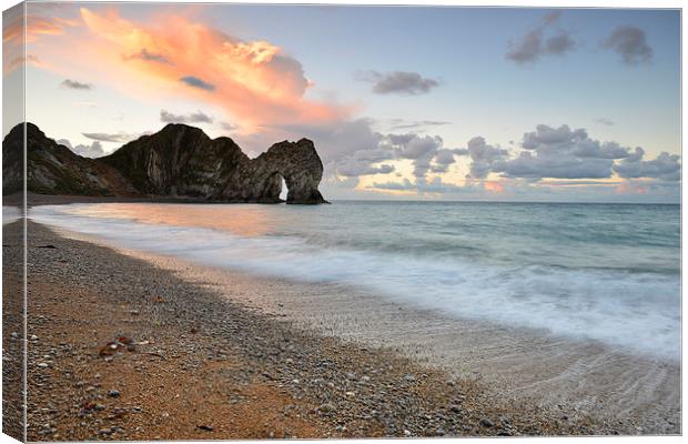 Durdle sunrise Canvas Print by Andrew Bannister