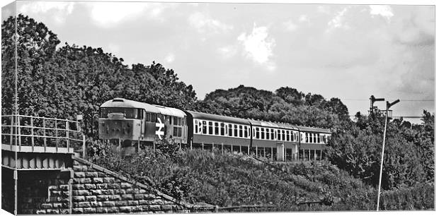 NVR Diesel Class 31 No 31108 Canvas Print by William Kempster