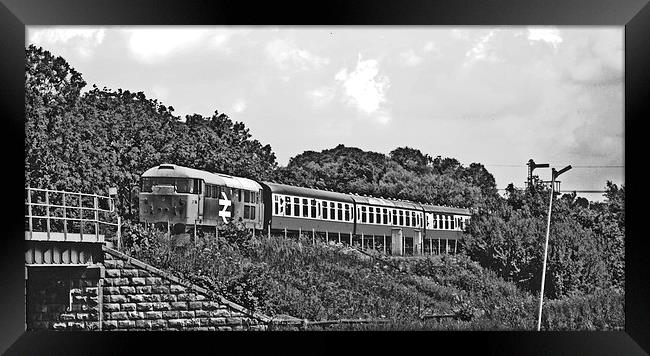 NVR Diesel Class 31 No 31108 Framed Print by William Kempster