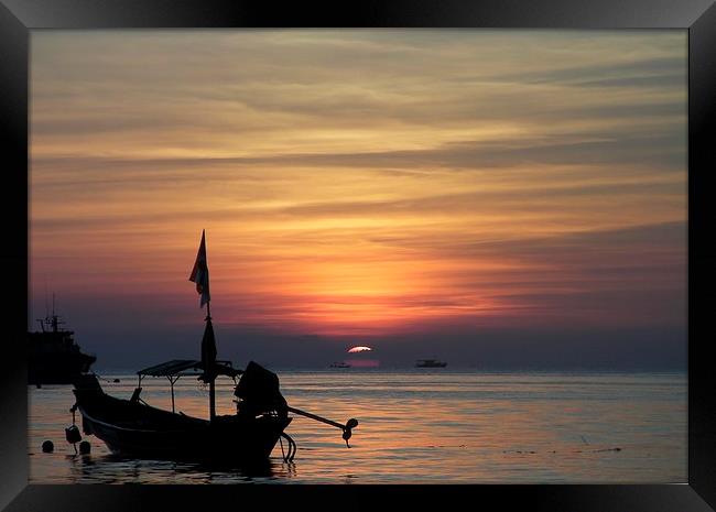 Koh Tao Sunset Framed Print by Laura Kenny