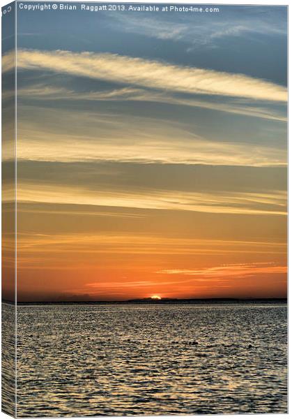 End of another good day Canvas Print by Brian  Raggatt
