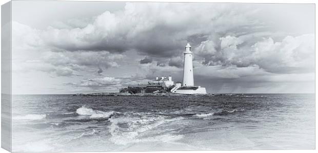 St Mary’s Lighthouse Canvas Print by David Pringle