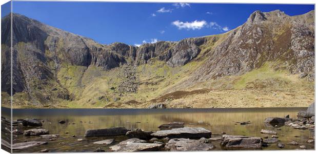 Llyn Idwal and the Glyders panorama Canvas Print by James Ward