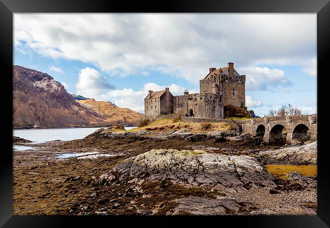 Eilean Donan castle Framed Print by Gary Finnigan