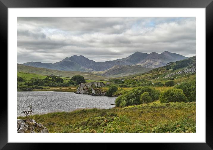 Snowdon Horseshoe Framed Mounted Print by Val Saxby LRPS