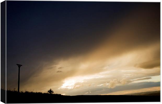 Hanging Gallows at Sunset Canvas Print by Ian Middleton