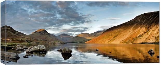 Wastwater as the sun sets Canvas Print by Dan Ward