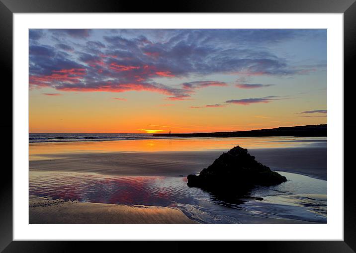 Sunset at Porthcawl Framed Mounted Print by Pete Hemington