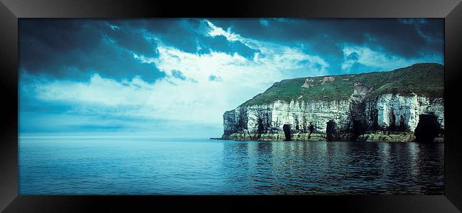 Thornwick Bay Framed Print by Gary Roylance