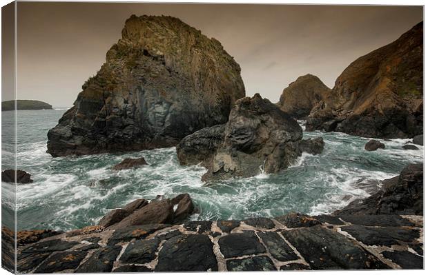 Mullion Cove, Cornwall Canvas Print by Leighton Collins