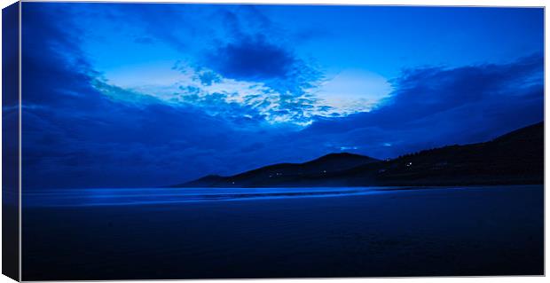 Red cliffs of Dingle peninsula from Inch beach Canvas Print by Pierre TORNERO