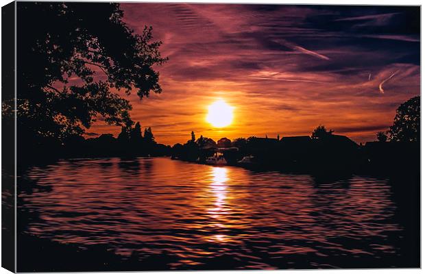 The Walton Sunset Canvas Print by Tony Fishpool