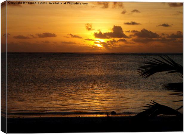 sunset from Aitutaki runway Canvas Print by uk crunch
