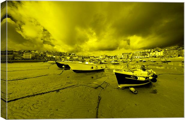 St Ives in yellow Canvas Print by Rob Hawkins