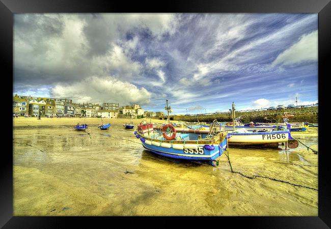 Boats at St Ives Framed Print by Rob Hawkins
