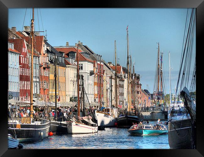 Denmark..... Nyhvn at New Harbour (1) Framed Print by Larry  Davis