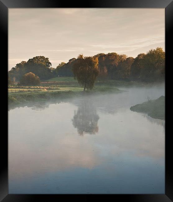 Misty Avon Sunrise Framed Print by stuart bennett