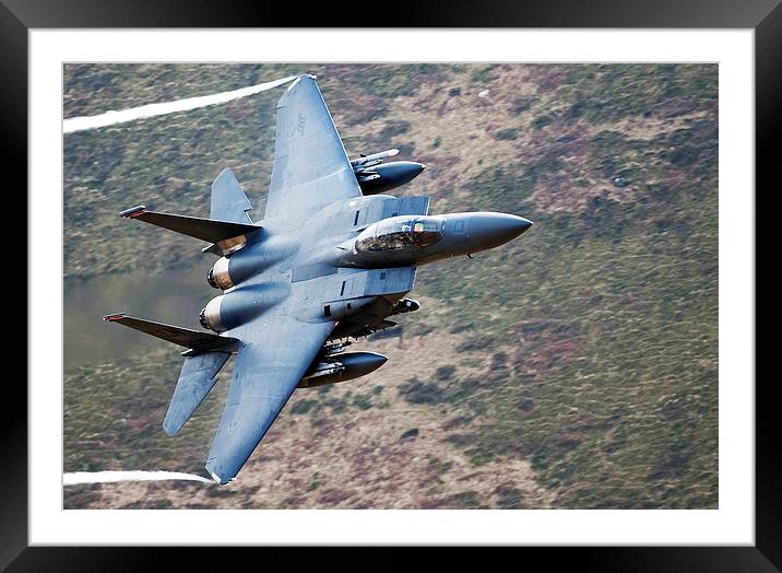 F-15E strike Eagle Framed Mounted Print by Andrew chittock