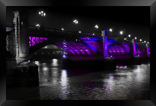 Southwark Bridge London Framed Print by David Pyatt