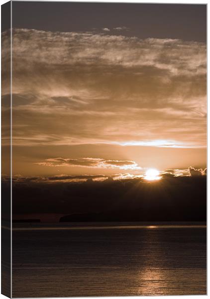 Madeiran sunrise Canvas Print by Alan Pickersgill