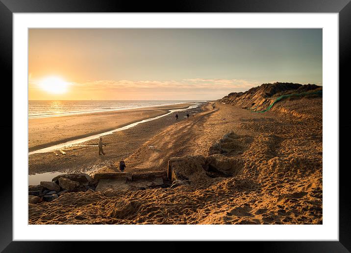 Early Morning Hemsby Beach Framed Mounted Print by Stephen Mole