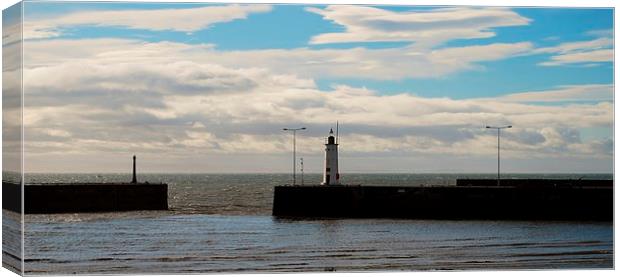 Anstruther Lighthouse Canvas Print by Kenny McNab