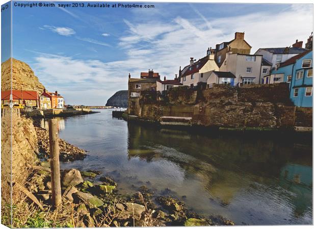 Harbour Entrance Staithes Canvas Print by keith sayer